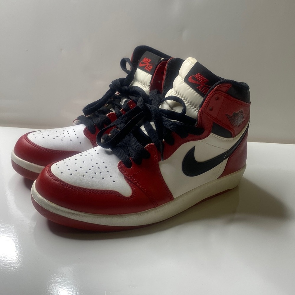 Nike 1s